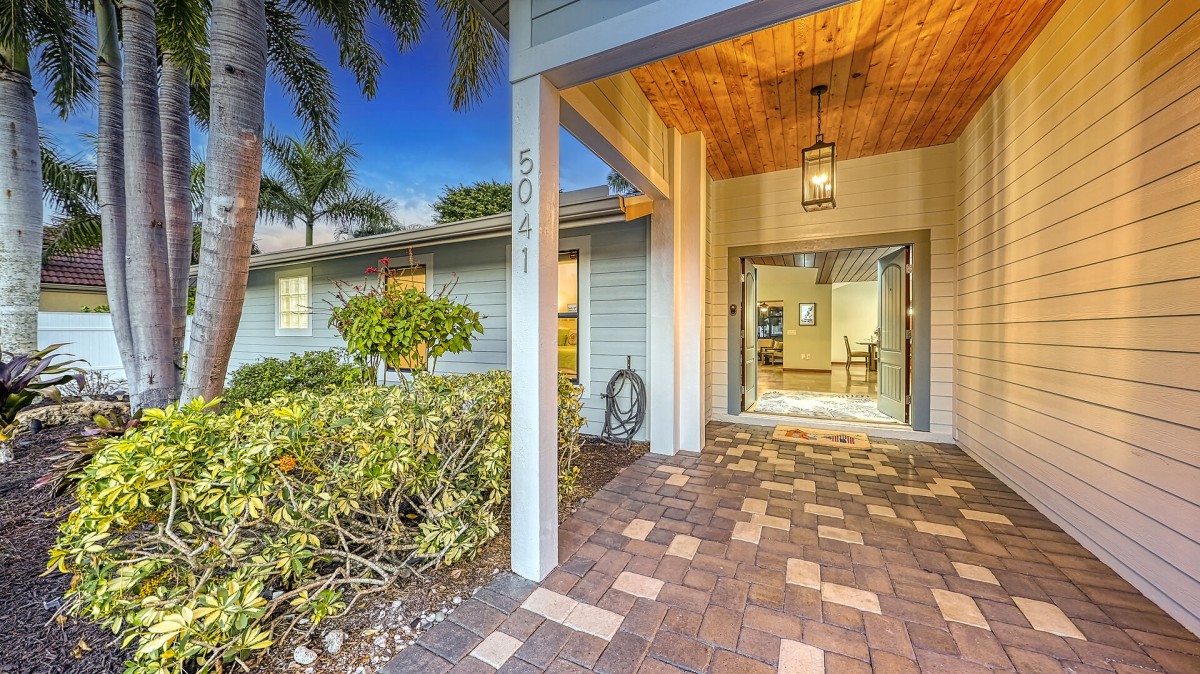 Bali Hai House 5041 Siesta Key, FL The Cottages on the Key