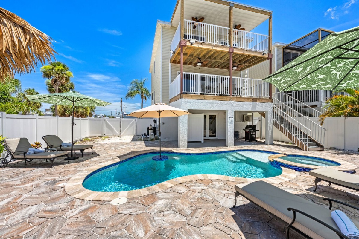 Leave your worries behind at Dolphin Resort.