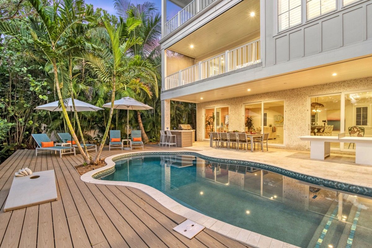 backyard oasis in anna maria island rental