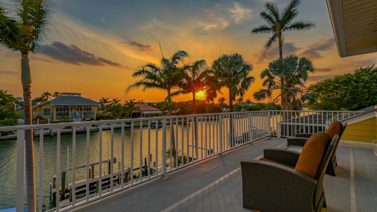 sunset at Lido key rental