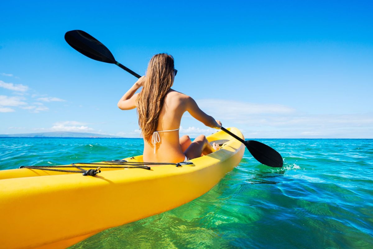 woman kayaking in Siesta Key
