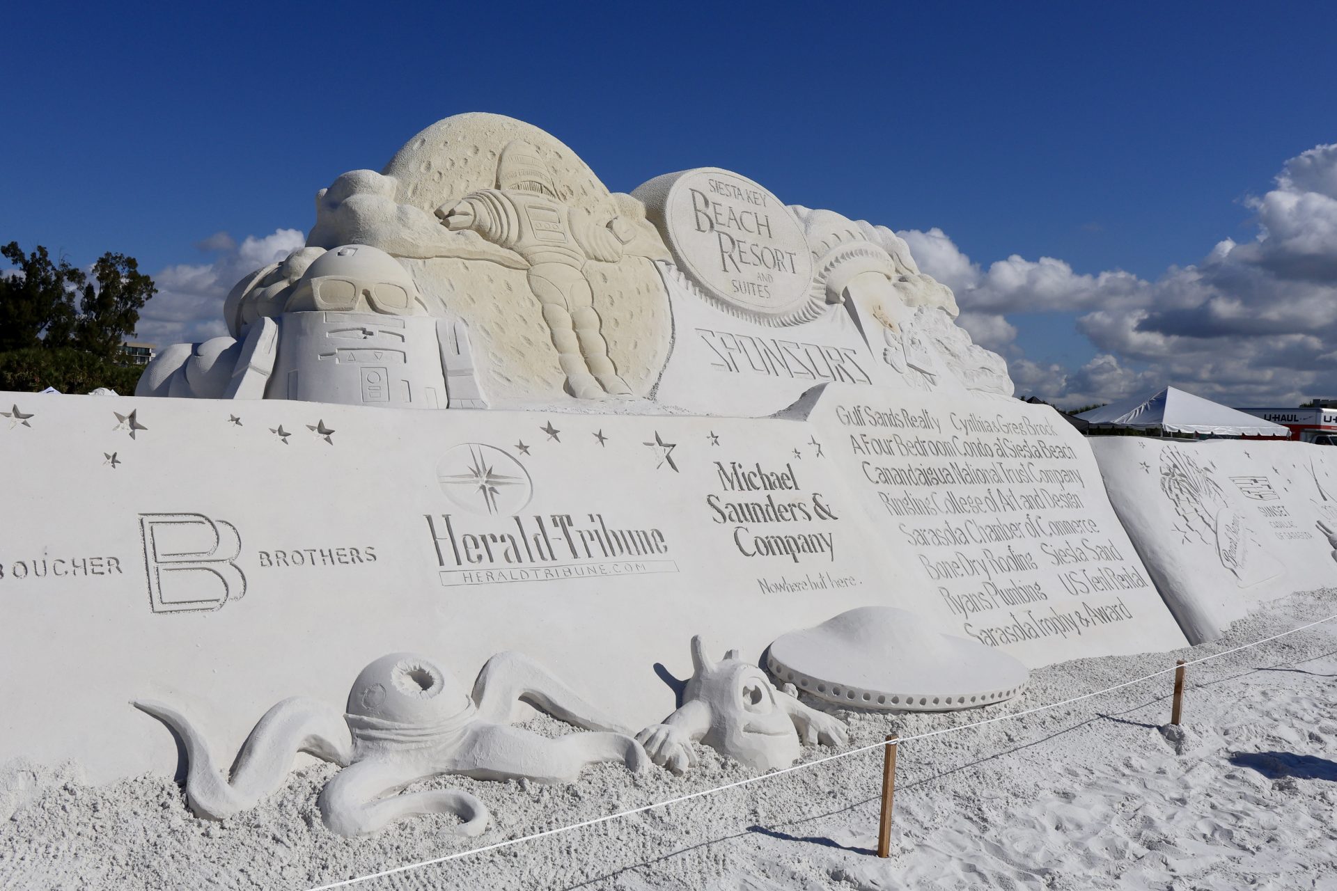 Siesta Key Crystal Classic Sand Sculpture